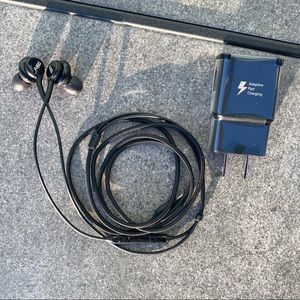 Samsung s20 EarBuds & Wall Charger/Adapter